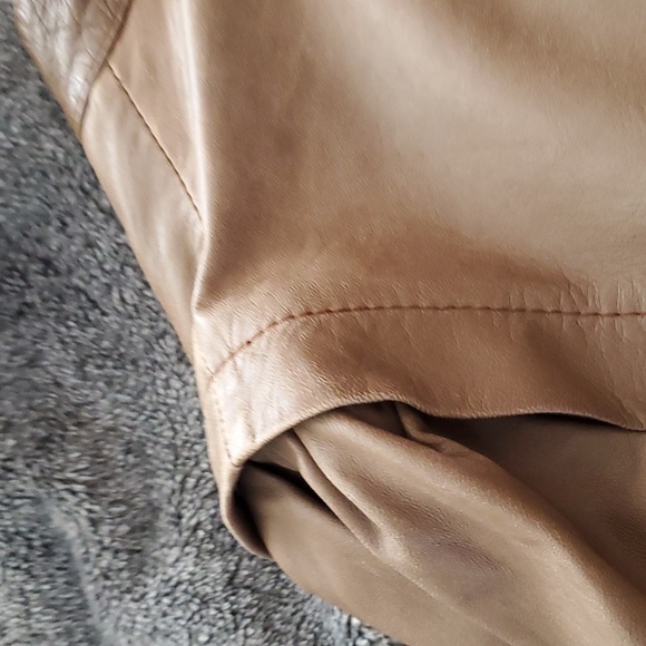 Leather jacket - Picture 7 of 7